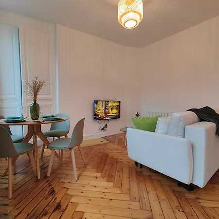 Appart'homecity - Marne Impressionniste Apartment